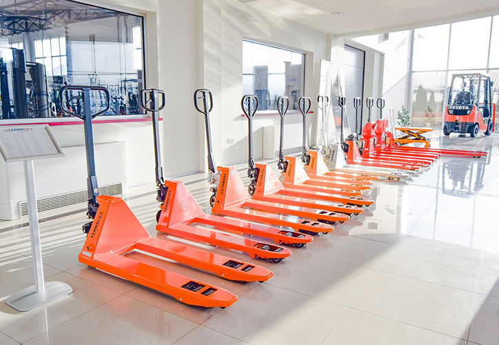 types of pallet truck
